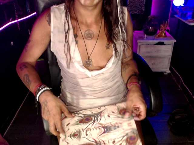 Live sex webcam photo for tsVIOLETT #276703893