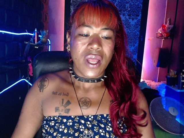 Live sex webcam photo for tsVIOLETT #277367470