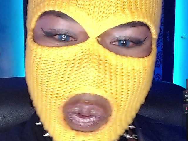 Live sex webcam photo for tsVIOLETT #277972753