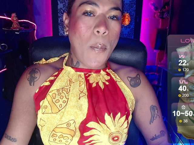 Live sex webcam photo for tsVIOLETT #278019089