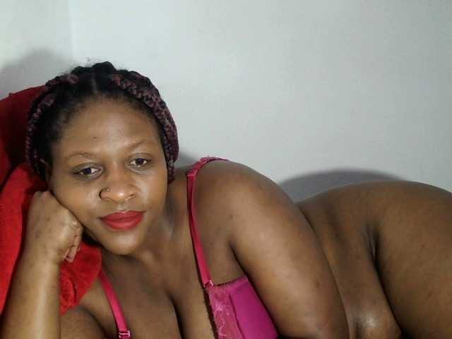 Live sex webcam photo for twerkingbbe4u #276214848