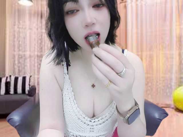 Live sex webcam photo for twhanhan #278145118