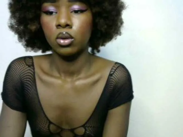 Live sex webcam photo for twickle #278221443