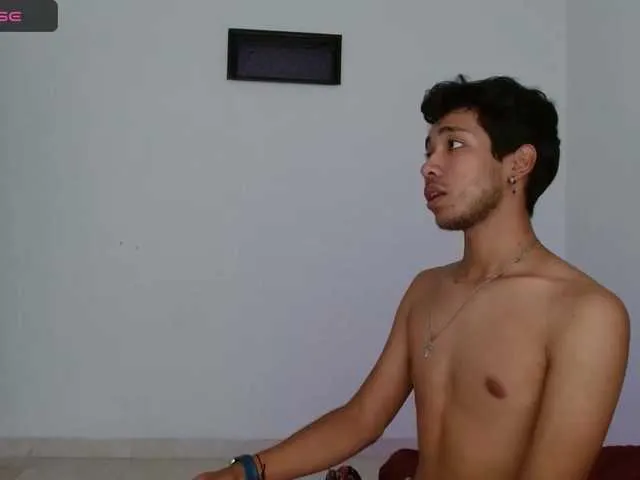 Live sex webcam photo for twinkangelo #276073826