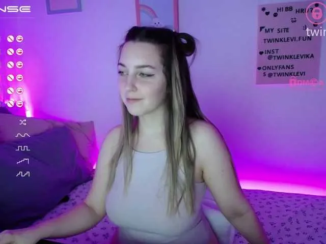 Live sex webcam photo for twinklevi #272353820