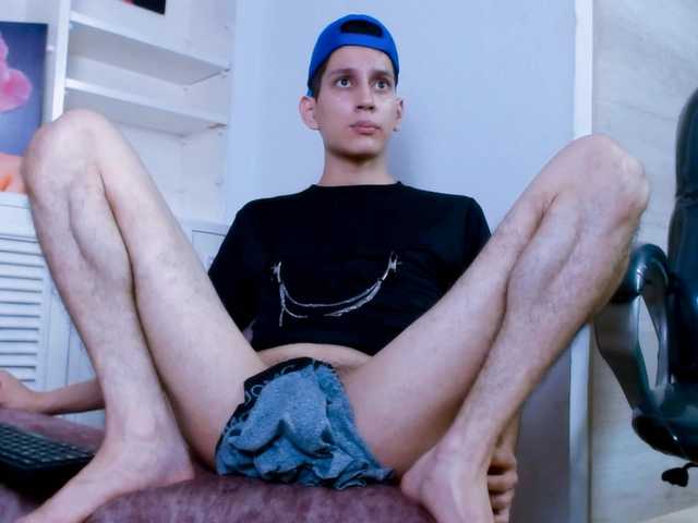 Live sex webcam photo for twinkxtoy #275719819