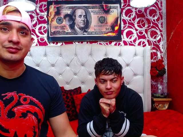 Live sex webcam photo for twoboys #278249350