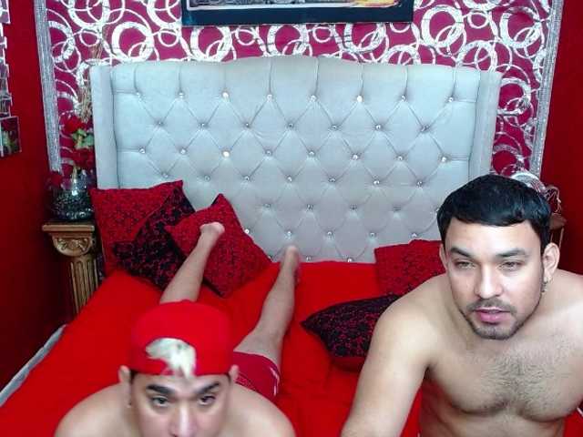 Live sex webcam photo for twoboys #290553629