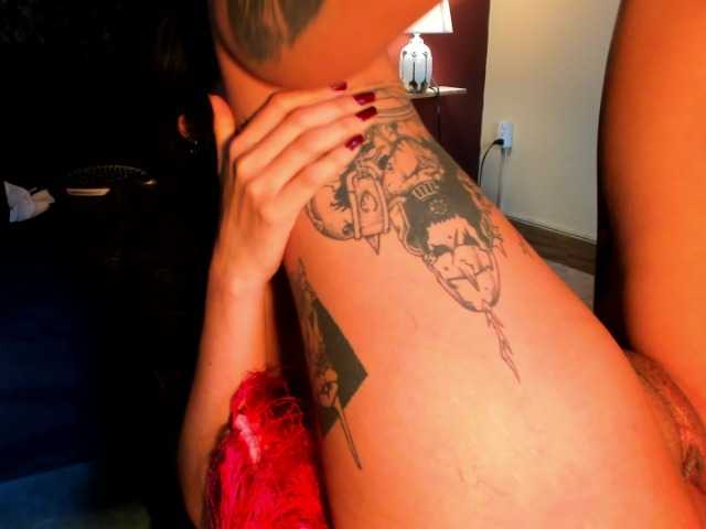 Live sex webcam photo for twoheads-onepillow #277076162