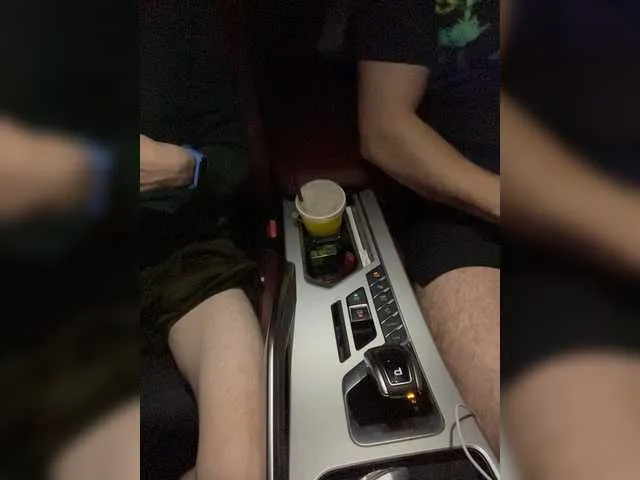 Live sex webcam photo for twoloveboys #274286155