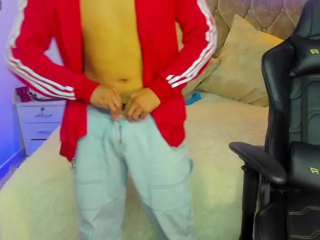 Live sex webcam photo for tyler-sans #286855371