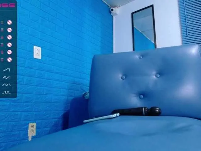 Live sex webcam photo for tylor-danny20 #275535040