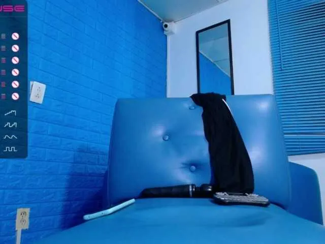 Live sex webcam photo for tylor-danny20 #275641017