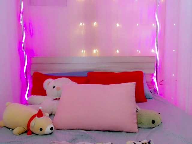 Live sex webcam photo for unmatchedSIA #273655914