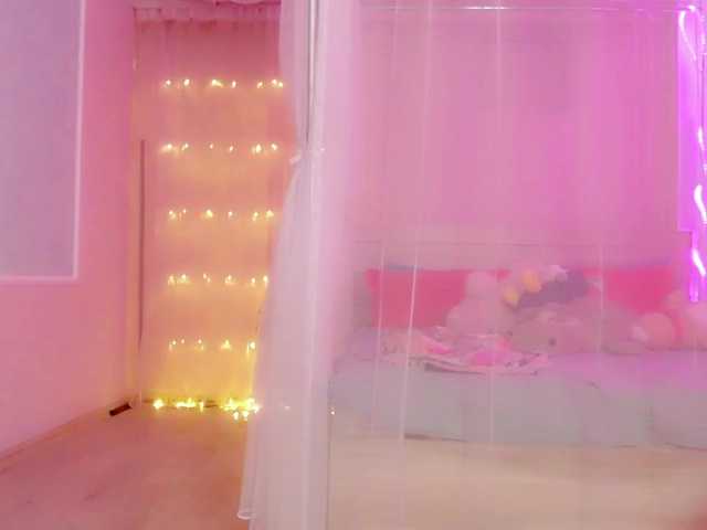 Live sex webcam photo for unmatchedSIA #273777833