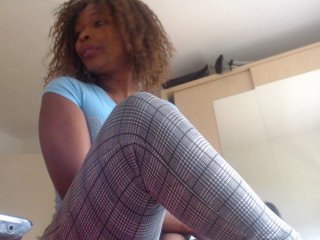 Live sex webcam photo for urblackcherry #151635357