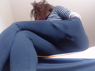 Live sex webcam photo for urblackcherry #151779302