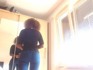 Live sex webcam photo for urblackcherry #151921158