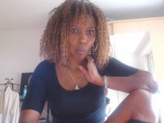 Live sex webcam photo for urblackcherry #151946069