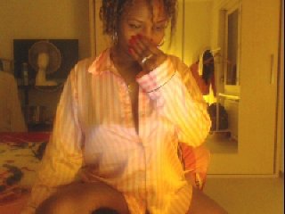 Live sex webcam photo for urblackcherry #151953223