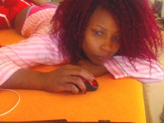 Live sex webcam photo for urblackcherry #152364199