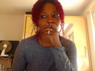 Live sex webcam photo for urblackcherry #152848478