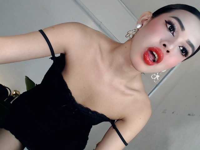 Live sex webcam photo for ursassytiffany #290649435