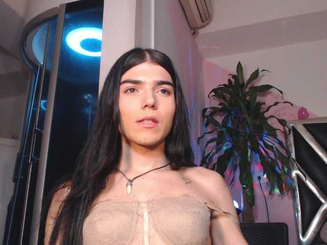 Live sex webcam photo for valen-naughty #277057837