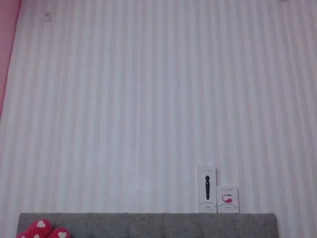 Live sex webcam photo for valenbigboobs #276037076