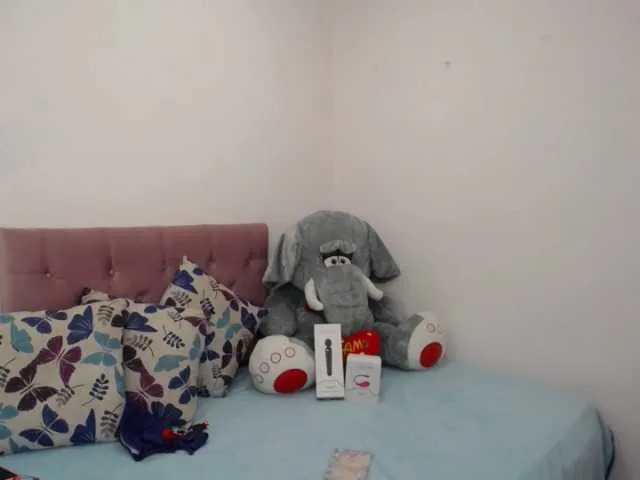 Live sex webcam photo for valenbigboobs #276628452