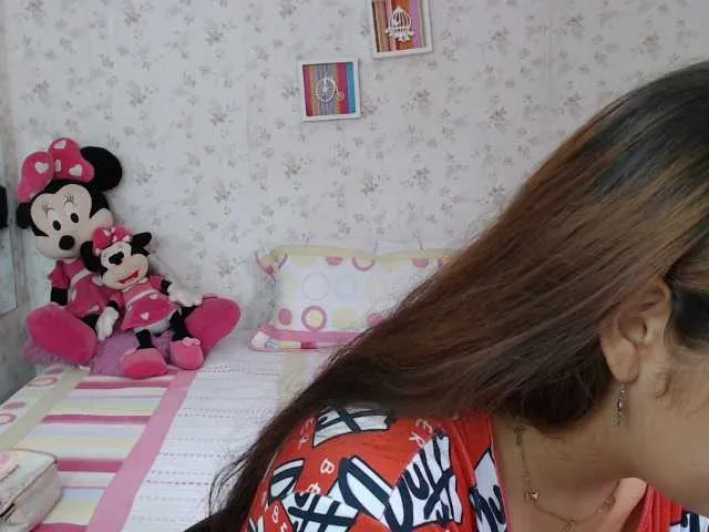 Live sex webcam photo for valenbigboobs #276941741