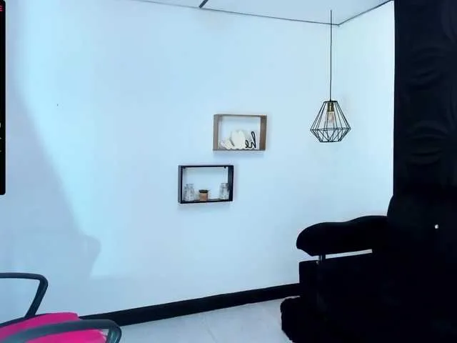 Live sex webcam photo for valensmith #273959845