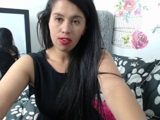 Live sex webcam photo for Valentina-V #137245325