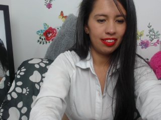 Live sex webcam photo for Valentina-V #137978121