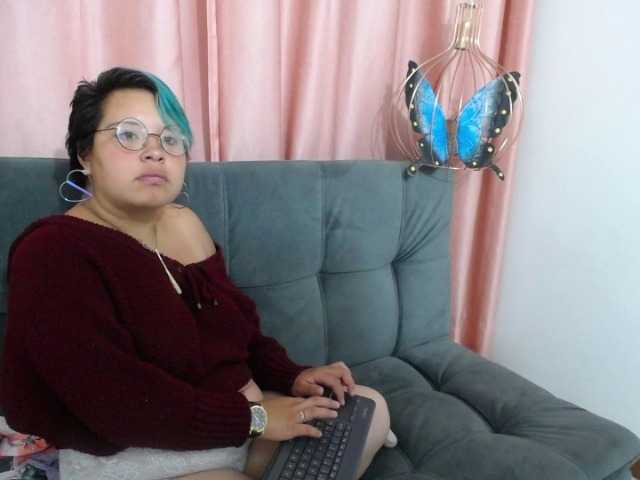 Live sex webcam photo for valeria-blue- #272704618