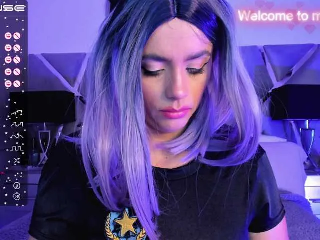 Live sex webcam photo for valeria-ferri #275896761