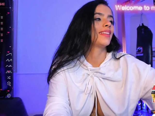 Live sex webcam photo for valeria-ferri #276457278