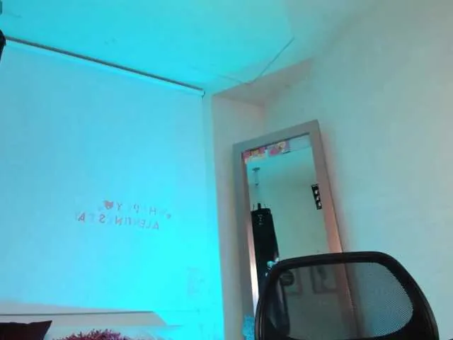 Live sex webcam photo for valeria-ferri #277788699