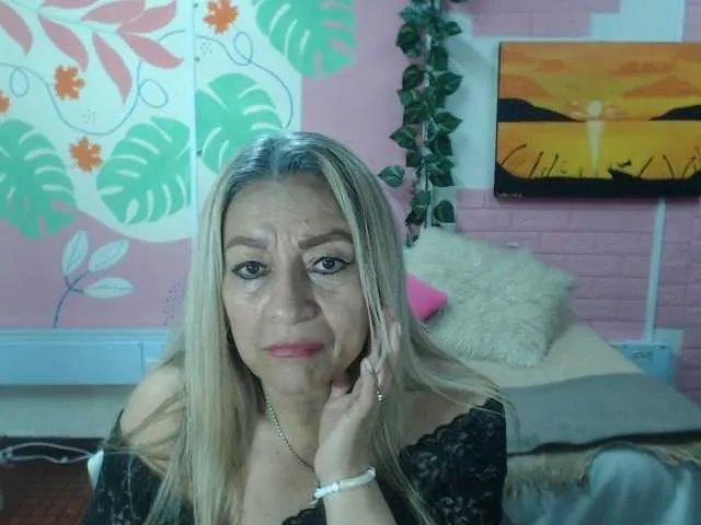 Live sex webcam photo for valeria-sexy #292069218