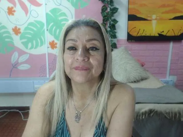 Live sex webcam photo for valeria-sexy #293728842