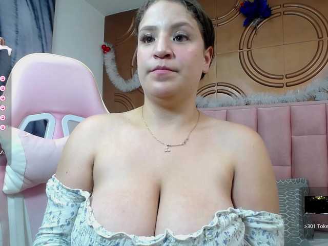 Live sex webcam photo for valeriaa19 #277002882