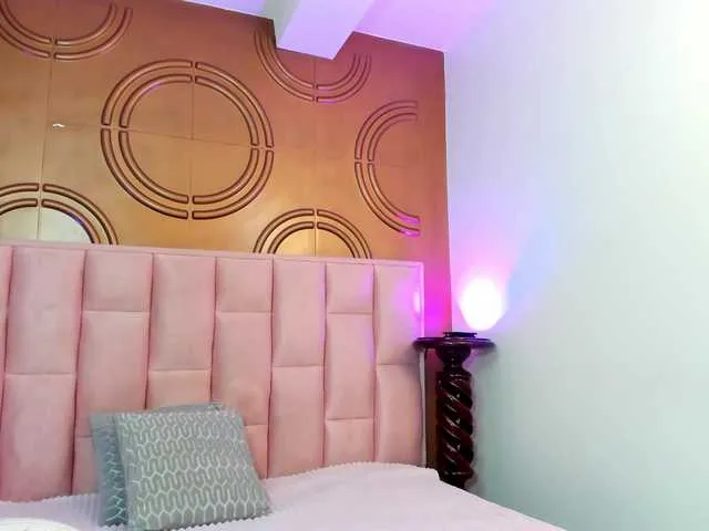 Live sex webcam photo for valeriaa19 #291095522