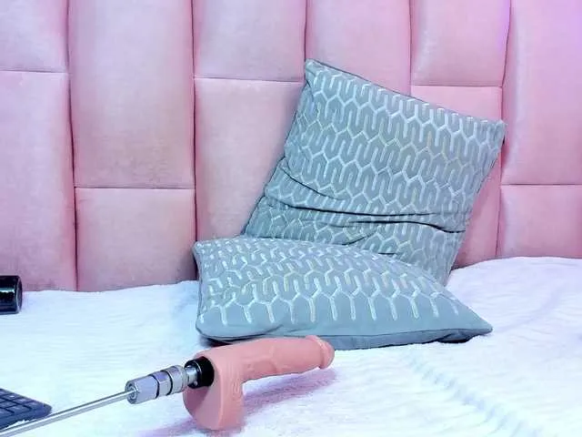 Live sex webcam photo for valeriaa19 #291277176