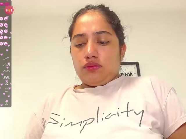 Live sex webcam photo for valeruiz #275540252