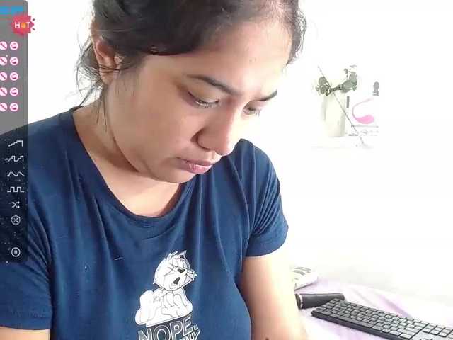 Live sex webcam photo for valeruiz #275550011