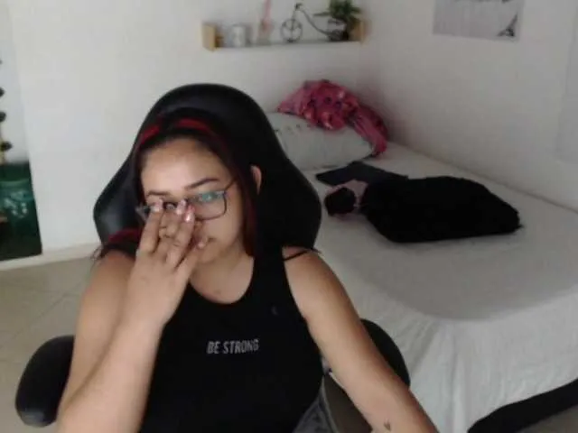 Live sex webcam photo for valery-cuper #274085148