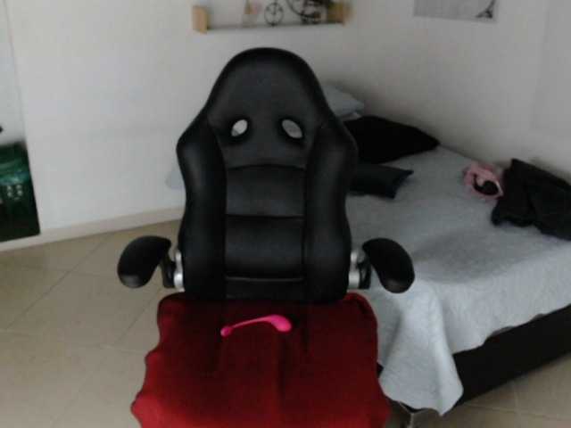 Live sex webcam photo for valery-cuper #274243585