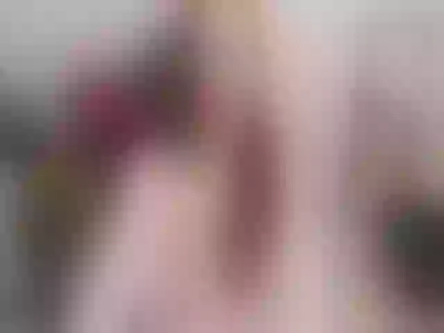 Live sex webcam photo for valerysweett1 #271856691