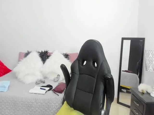 Live sex webcam photo for valerysweett1 #271976595