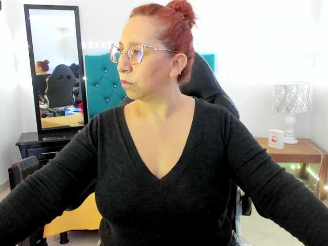 Live sex webcam photo for valerysweett1 #275967528